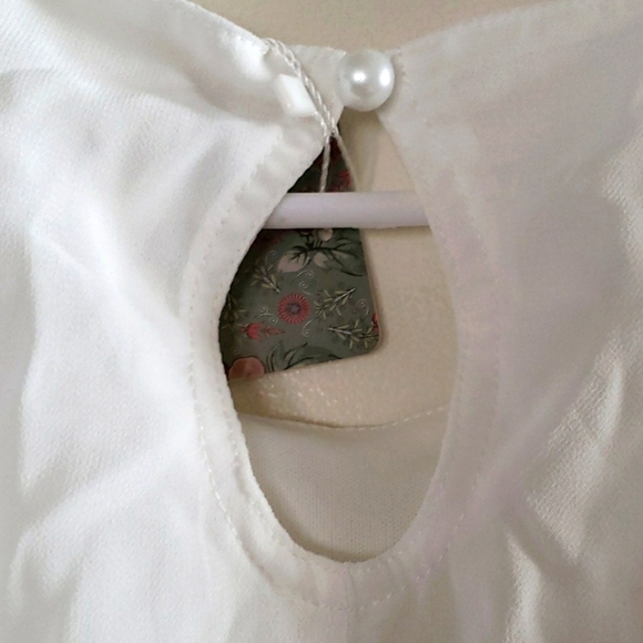 Roiii Bright White Chiffon Cold Shoulder Dress with Embroidered Trim Size 2XL - Picture 7 of 11